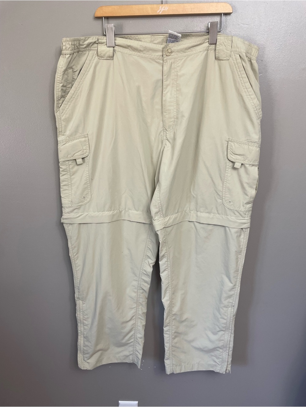 Bass Pro Shops World Wide Sportsman Convertible Pants Men's 2XL Khaki